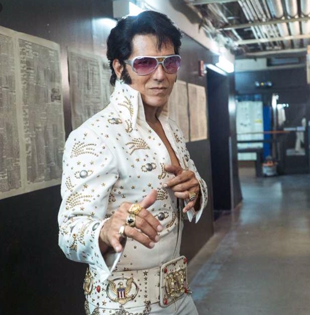 Elvis Steve